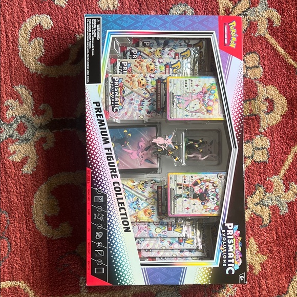 Pokemon Other - Pokemon Premium Figure Collection Box - Multicolor